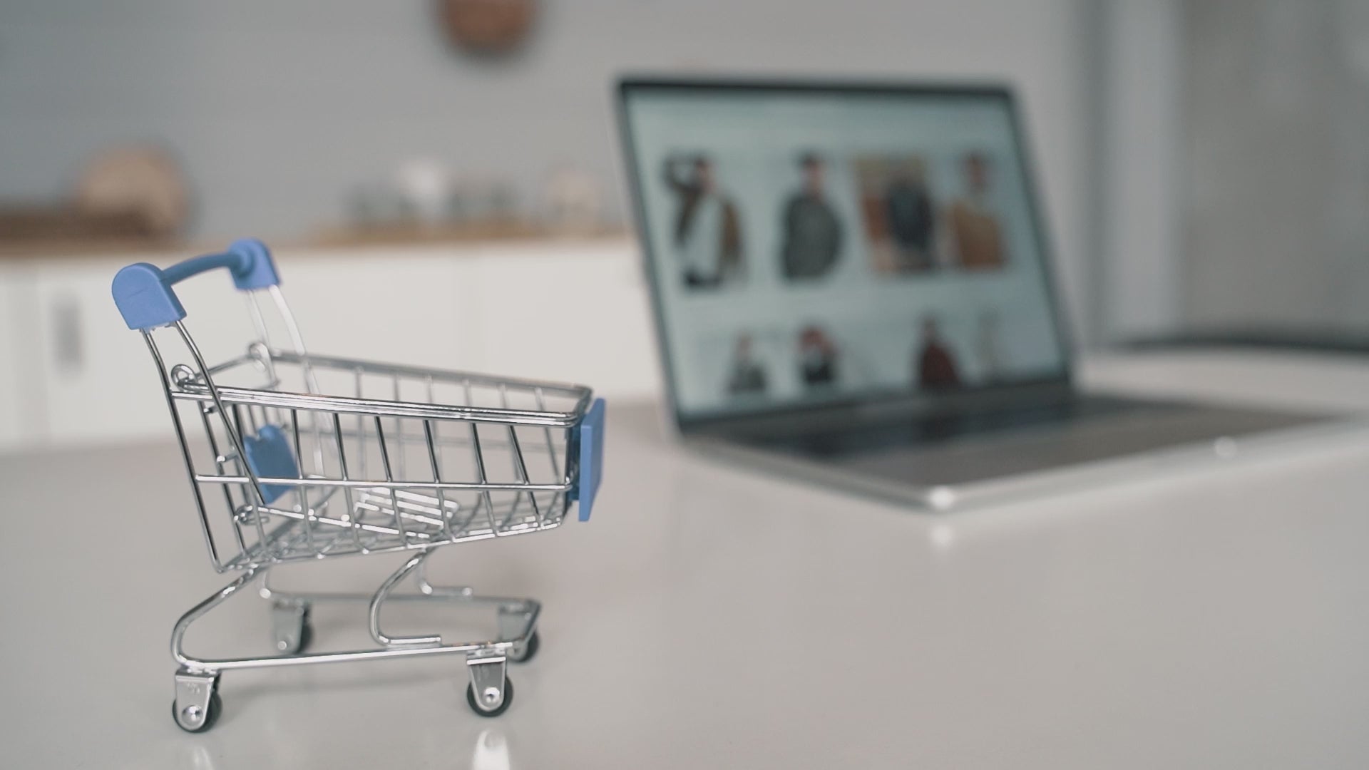 Video laden: E Commerce Shop erstellen lassen